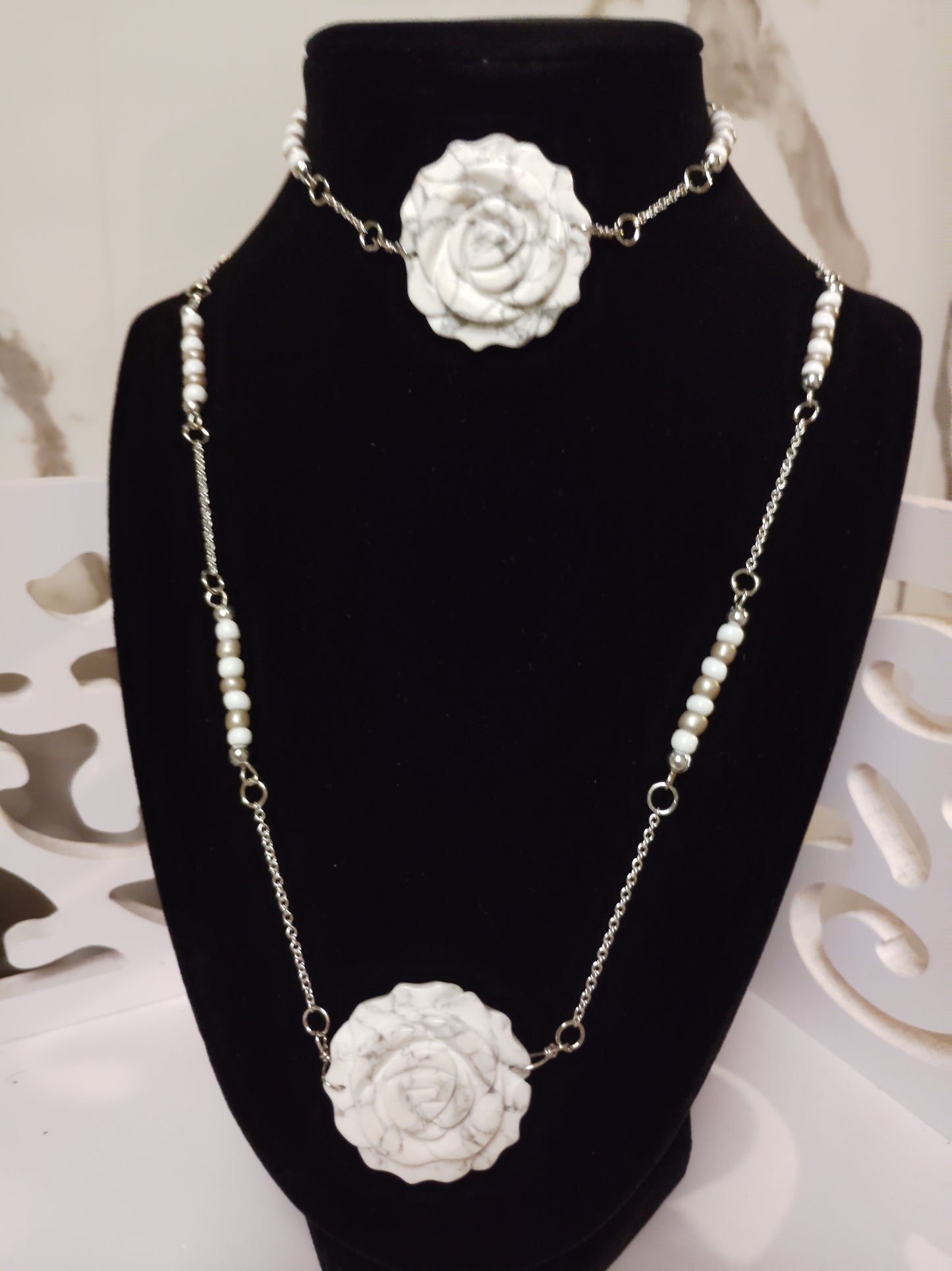 Howlite Stone Necklace and Bracelet Set